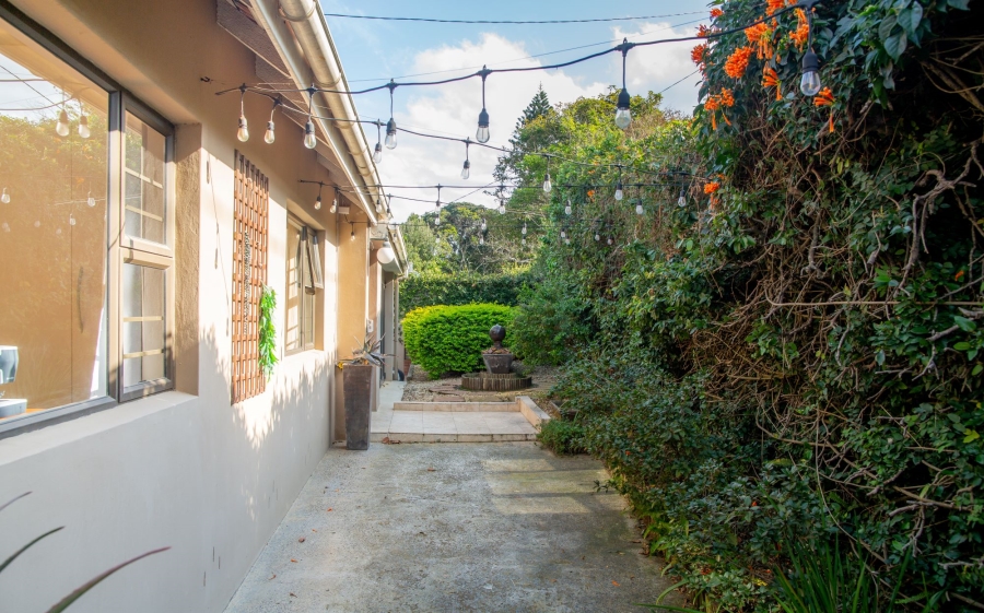 5 Bedroom Property for Sale in Nahoon Eastern Cape